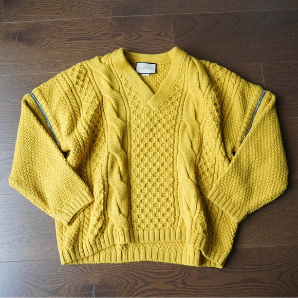 Gucci V-neck sweater - Picture 9 of 9